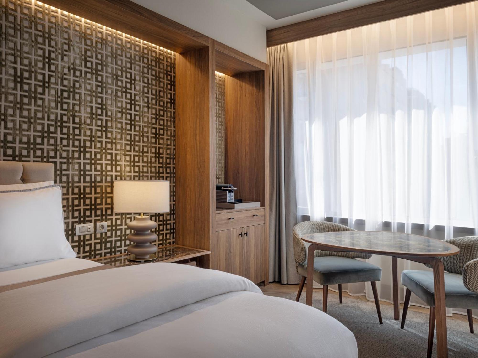 The Westin Madrid Cuzco Hotel Bagian luar foto