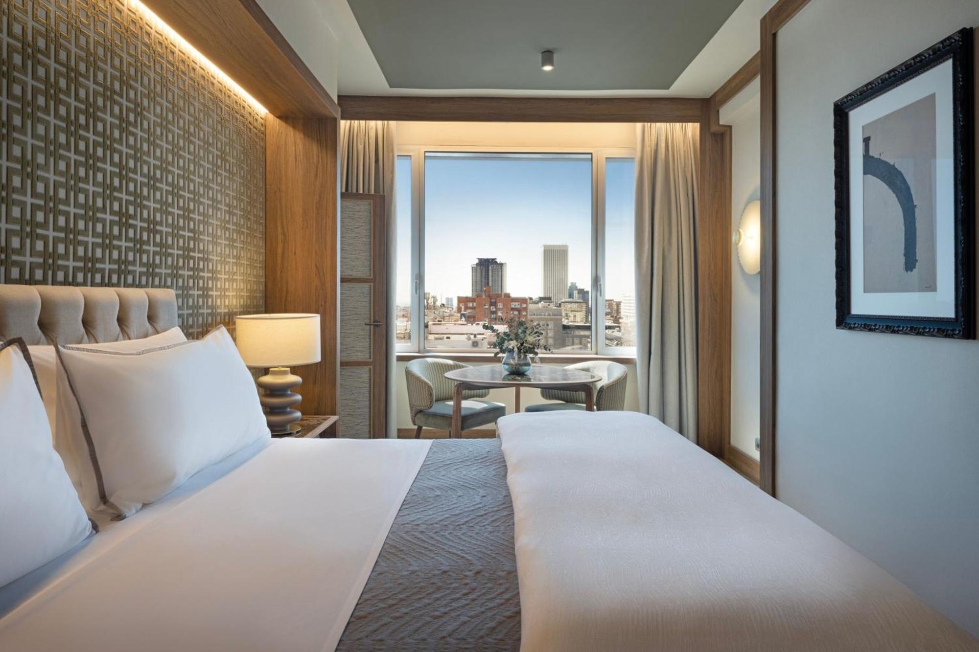 The Westin Madrid Cuzco Hotel Bagian luar foto