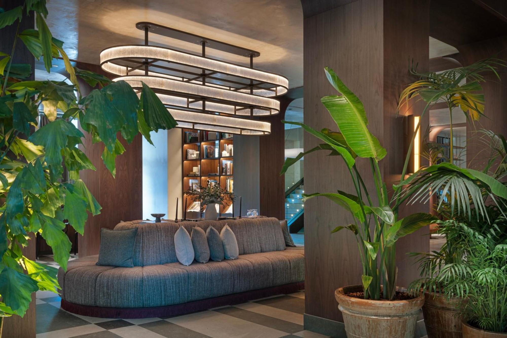 The Westin Madrid Cuzco Hotel Bagian luar foto