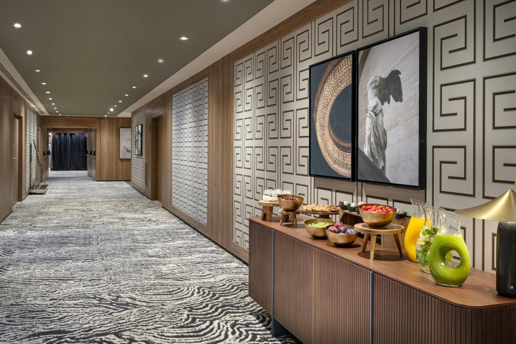 The Westin Madrid Cuzco Hotel Bagian luar foto